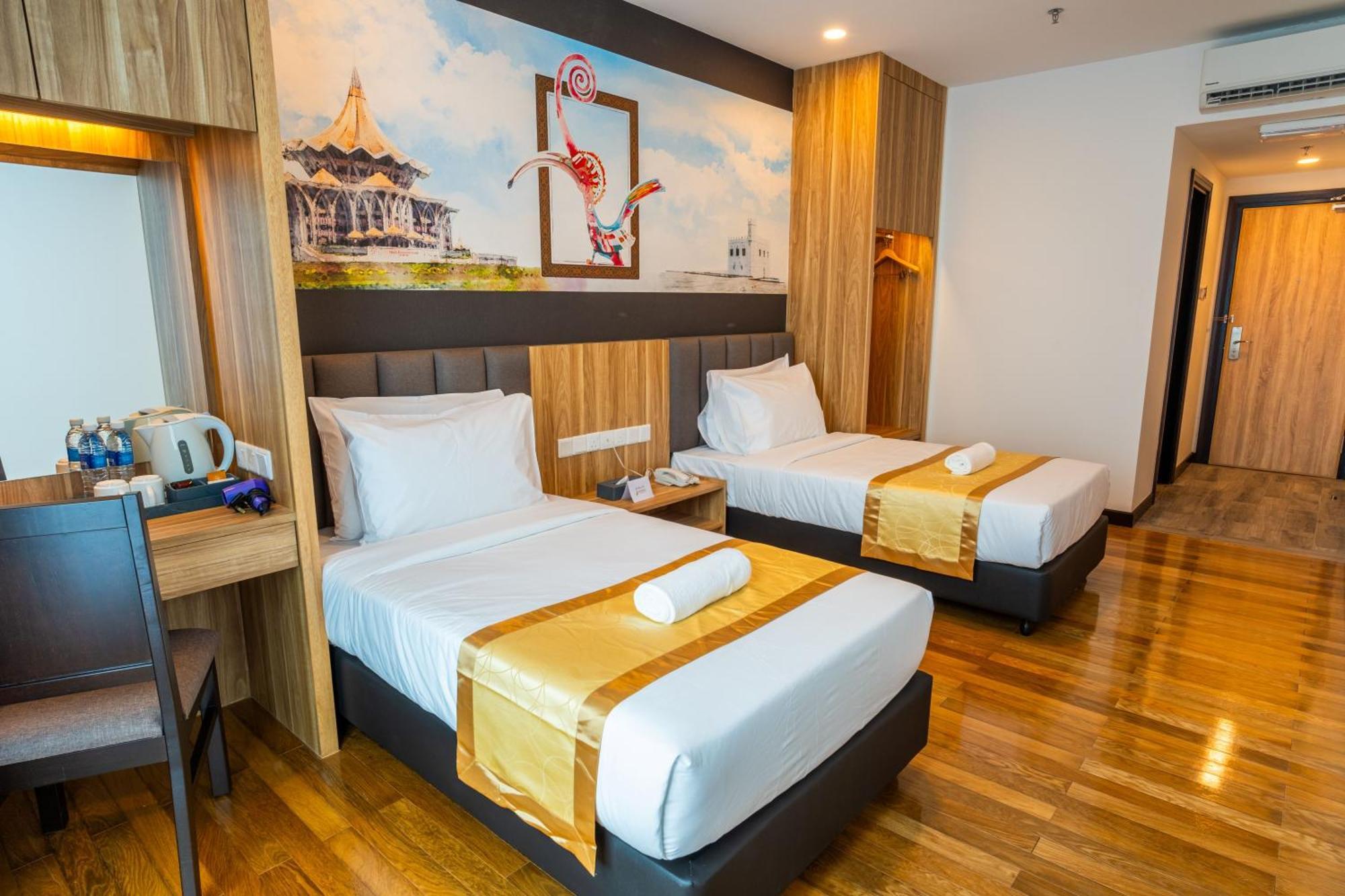 City Rise Hotel Miri Buitenkant foto