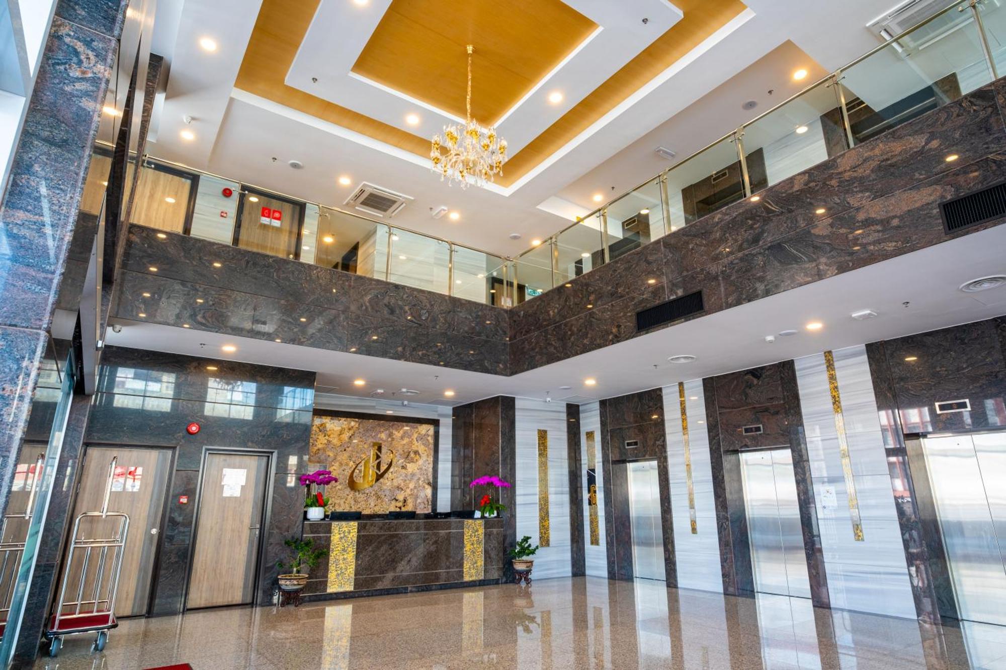 City Rise Hotel Miri Buitenkant foto